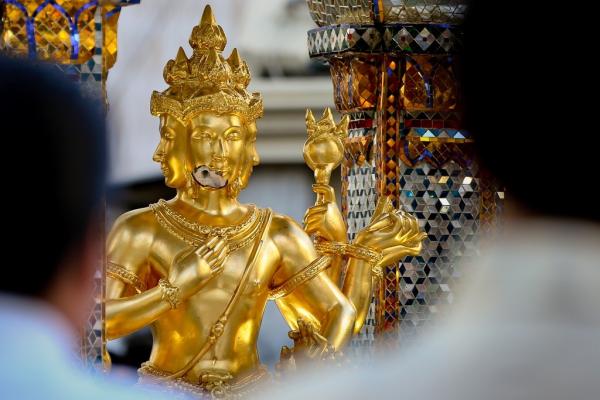 泰国做墓地血咒<a href=https://www.tgqjwang.com/ target=_blank class=infotextkey>情降</a>必读成功案例与反噬应对指南